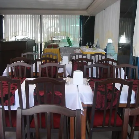 Hotel Queen Ra Antalya