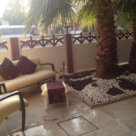 Queen Ra Hotel 3*