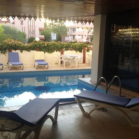 Hotel Queen Ra